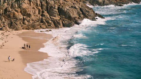 DSCF1724 Porthcurno Beach, Penzance, UK | XF16-55mm f3.0 1/33000s ISO1600