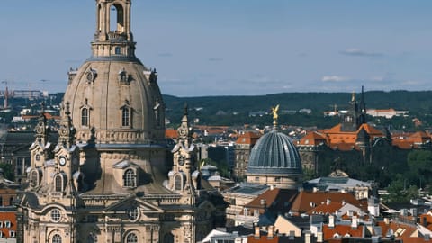 DSCF2997 Innere Altstadt, Dresden, Germany | XF90mm f8.0 1/270s ISO640