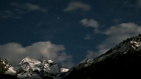 DSCF8646 Aeussere Dorfstrasse, Switzerland | XF16-55mm f3.0 8.0s ISO1600