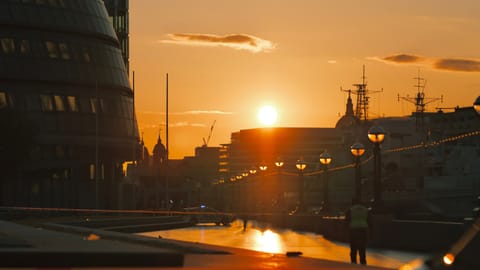 DSCF1797 East Smithfield, London | XF90mm f4.3 1/2000s ISO320