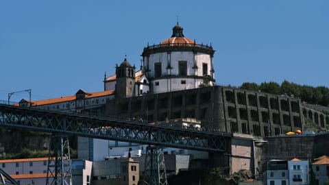 DSCF7059 Ribeira, Centro Histórico, Porto | XF90mm f5.0 1/2500s ISO320