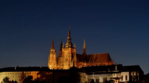 DSCF3279 Charles Bridge, Prague, Czechia | XF90mm f4.6 1/14s ISO3200