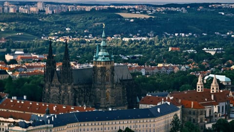 DSCF4915 křížová cesta, Prague, Czechia | XF90mm f2.0 1/6600s ISO640