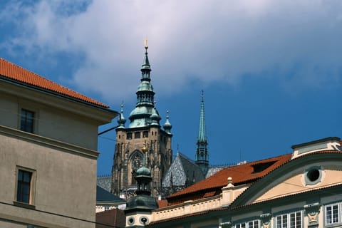 DSCF5180 Malostranské náměstí, Prague, Czechia | XF90mm f6.0 1/3600s ISO640