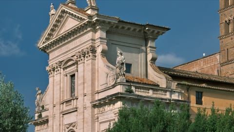 DSCF1016 Roman Forum, Via Sacra, Rome | XF16-55mm f8.9 1/230s ISO320