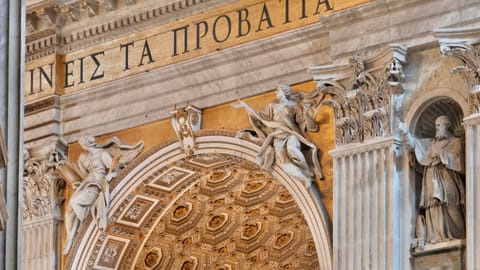 DSCF1904 Saint Peters Basilica, Via Fontenelle, Vatican City | XF90mm f6.0 1/16s ISO3200