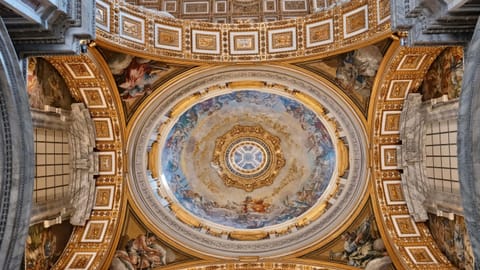 DSCF1945 Saint Peters Basilica, Via Fontenelle, Vatican City | XF16-55mm f3.7 1/97s ISO2000