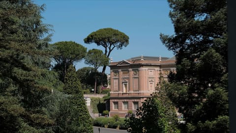 DSCF1472 Vatican Museums, Leo XIII Avenue, Vatican City | XF16-55mm f5.4 1/1900s ISO320