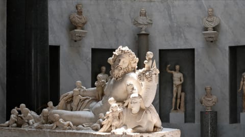DSCF1572 Octagonal Courtyard, Vatican City, Vatican City | XF16-55mm f6.9 1/50s ISO800